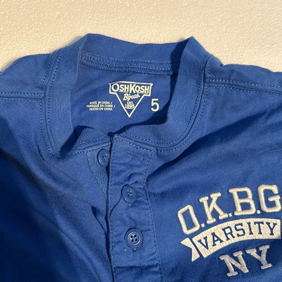 Bundle of 3 different brand shirts - Picture 3 of 7